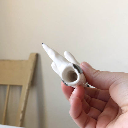 花瓶（うたたねしている犬）