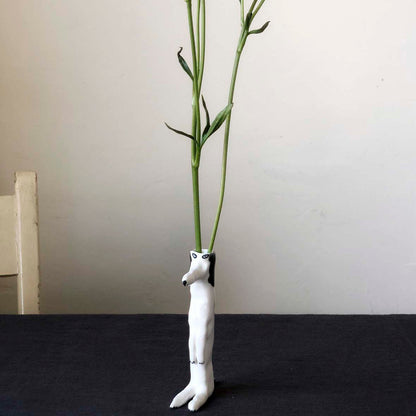 花瓶（立ち上がった犬）