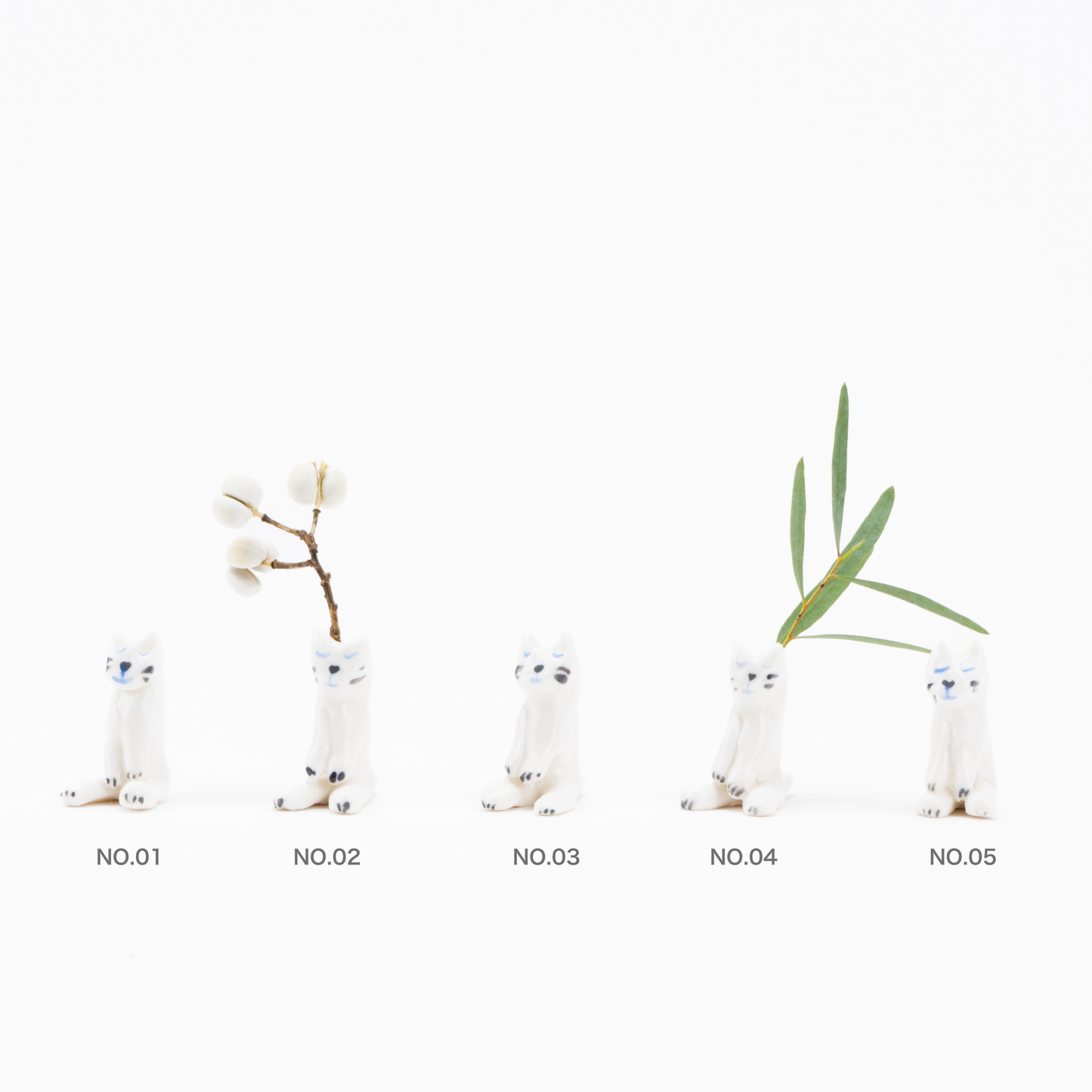 スモールキャット花瓶（青い猫?すやすや）