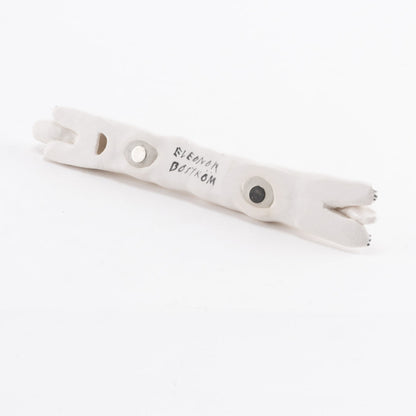 壁掛け一輪挿し（白耳?ぱっちり）